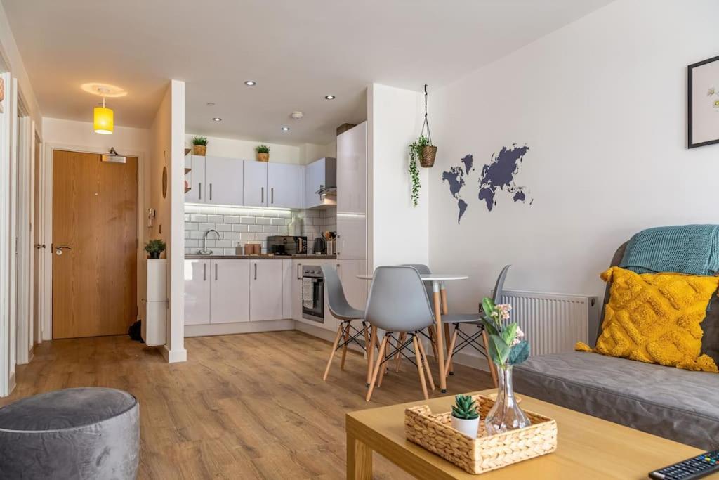 Natural Light City Center Pad برمنغهام المظهر الخارجي الصورة